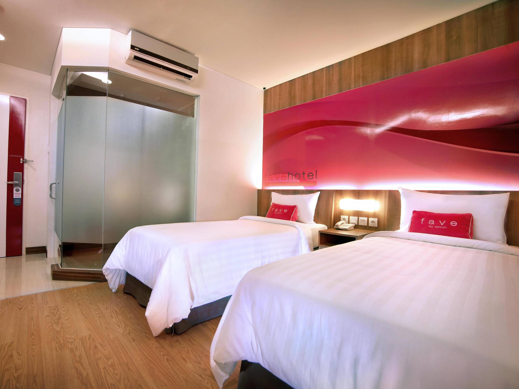 Favehotel Ltc Glodok Jakarta Exterior foto