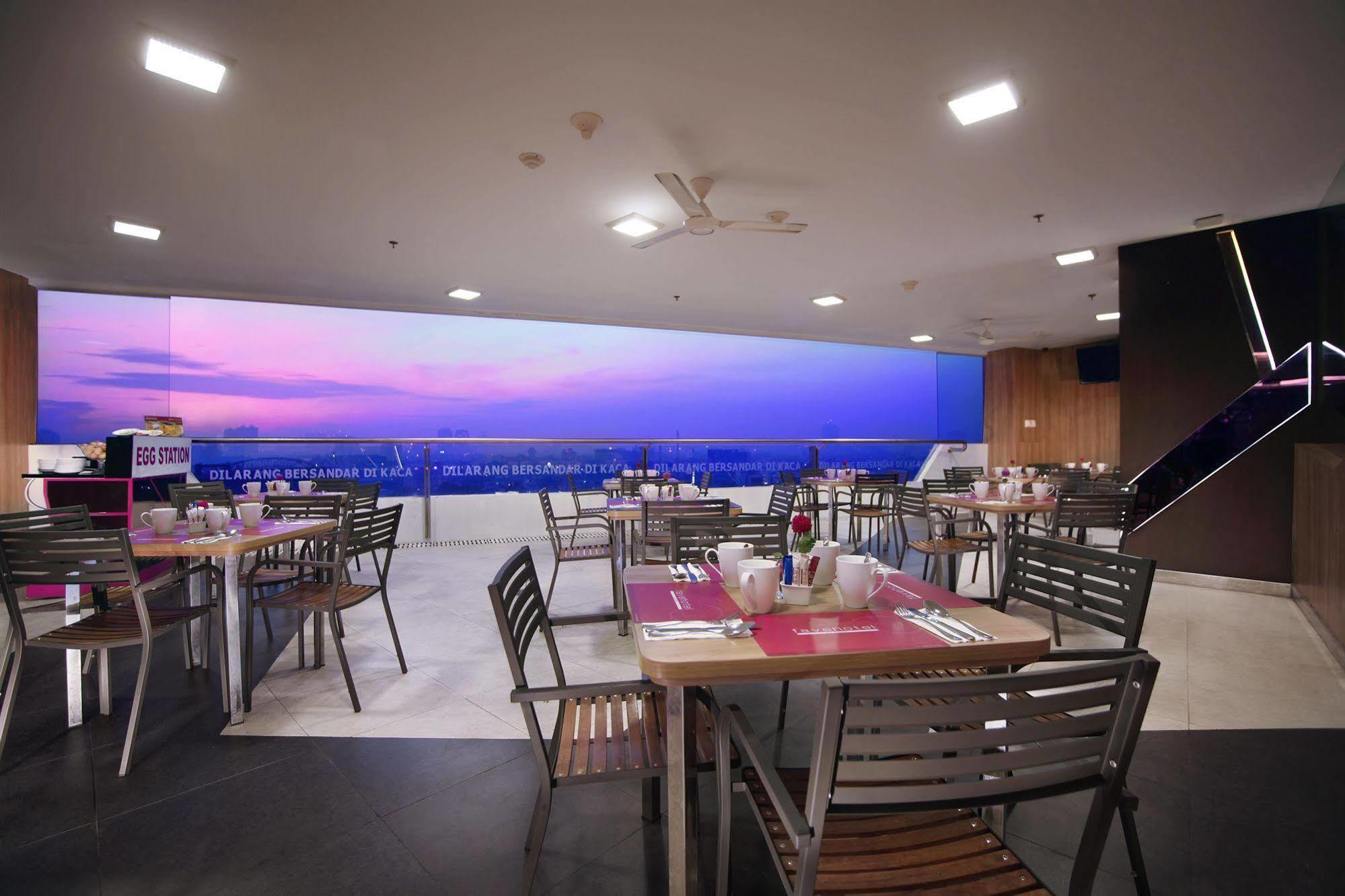 Favehotel Ltc Glodok Jakarta Exterior foto